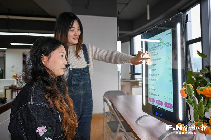 数字鼓楼，引擎轰鸣——从3家科技企业看数字创新实践